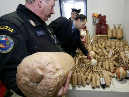 Botti di Capodanno, 46 feriti a Napoli gravi due bambini