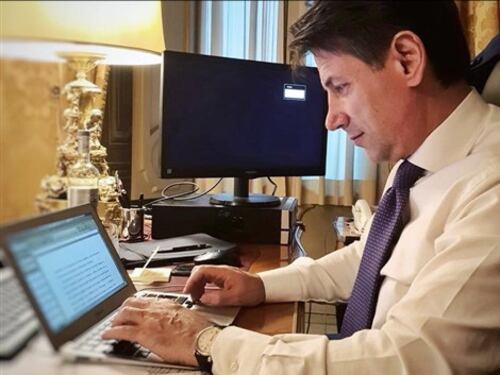 Conte chiede la fiducia al Parlamento. Tutti i numeri alla Camera e al Senato