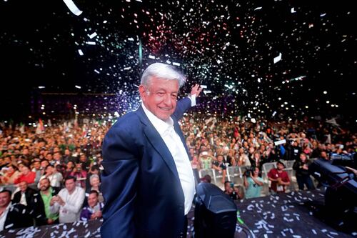 Lopez Obrador nuovo presidente del Messico. Ecco chi è il populista di sinistra anti-Trump