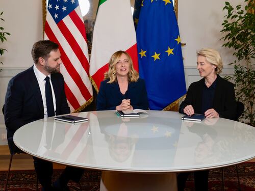 Meloni mette al tavolo Vance e von der Leyen: "Nuovo inizio per relazioni Usa-Ue"