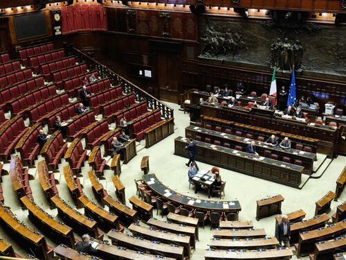 Nordio, la sinistra chiede la sfiducia ma diserta l'Aula: la foto della vergogna