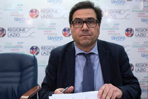 L'assessore D'Amato si isola. Ma con il fai-da-te