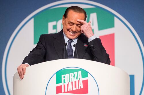 Berlusconi in ospedale per una colica renale acuta