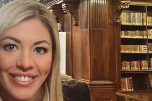 Maria Rosaria Boccia, chi è davvero: dagli occhiali "spia" alla pec tarocca