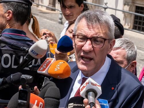 Draghi-sindacati, finito l'incontro con il governo: "Interventi urgenti entro luglio". Non c'è più tempo