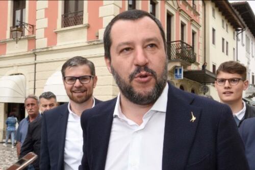Da Salvini parole di fuoco agli industriali: "Siete stati zitti per anni. Fateci lavorare"