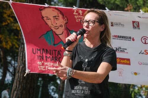 Ilaria Cucchi, l’ultima battaglia è contro il nuovo questore di Monza: “Vergogna assoluta”