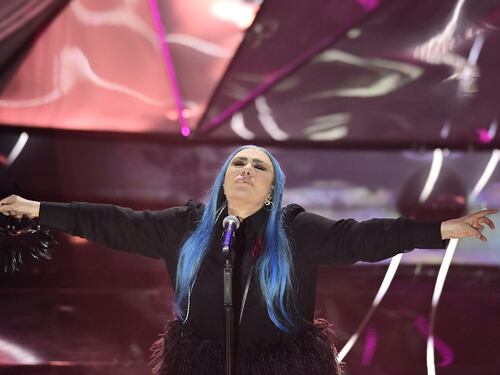 Loredana Berté, "non la operano, va curata": news da Fabio Fazio