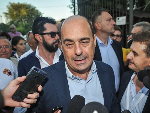 Zingaretti si è inventato la tassa sulla pipì al bar