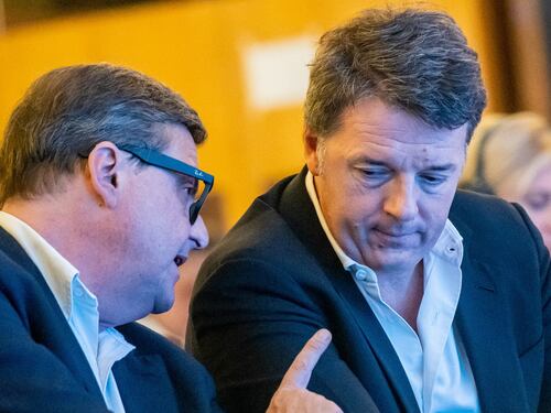 Consultazioni, Calenda da Mattarella senza Renzi. "Gelo nel Terzo polo"