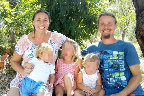 Famiglia nel bosco, ora tutti gli psichiatri sono d'accordo: i bimbi possono tornare dai genitori