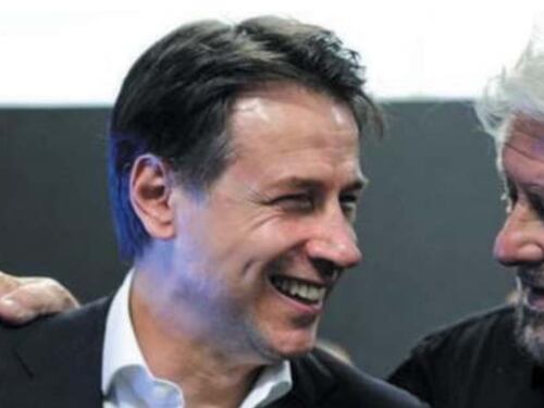 M5s, Giuseppe Conte sfila il MoVimento a Beppe Grillo per farlo diventare un'altra cosa