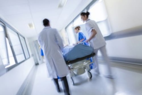 Genova, malato di mente tenta di strangolare una psichiatra: salvata dai colleghi