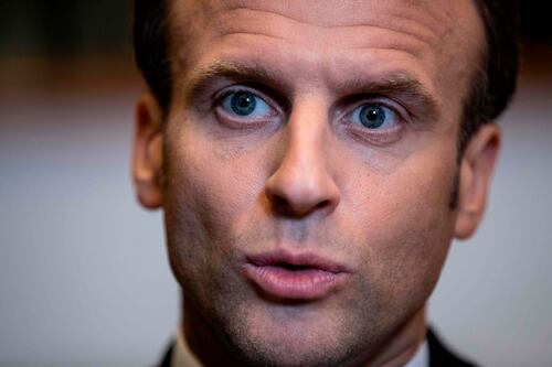 Macron: "Ricostruiremo Notre Dame in cinque anni"