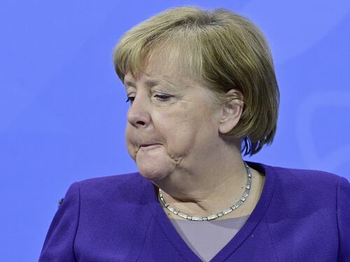 Merkel dice addio e manda in lockdown i non vaccinati: "Invidio l'Italia"