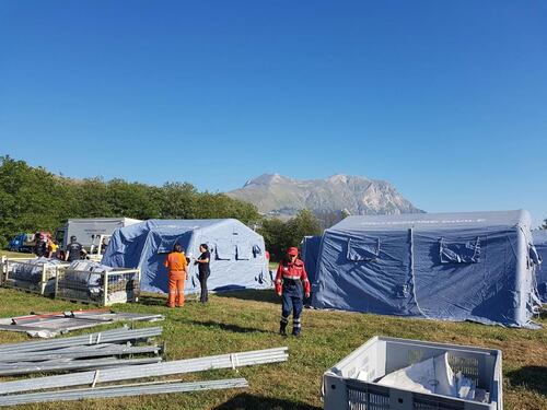 "Il governo ha dimenticato gli allevatori". Bufera politica sul terremoto