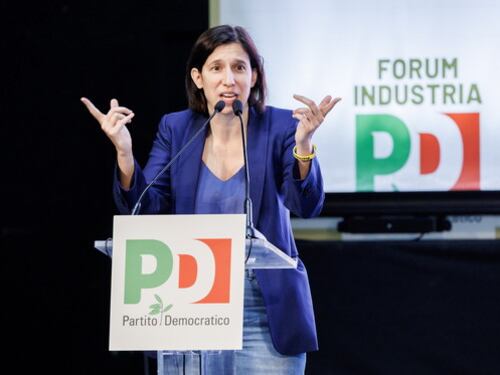 Milano, l'inchiesta irrompe nella campagna di Elly che ora trema davvero