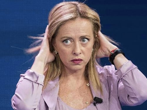 "Lamorgese scopre il blocco navale", così la Meloni incastra il governo sui migranti
