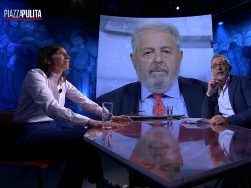 Piazzapulita, Schlein gela Formigli: "Portano iella". Cosa dice il sondaggio sul Pd