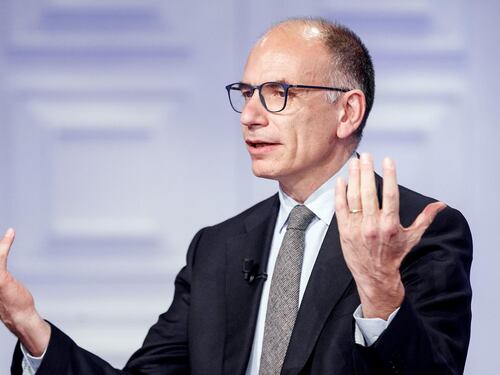 Ius scholae, Enrico Letta avverte Salvini: "Non arretriamo". È guerra tra Pd e Lega