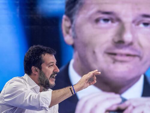 Scintille Salvini-Renzi. "Vorrei essere lui e stare sempre in vacanza". La replica: "Stai sereno"
