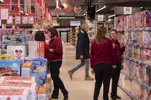 Più spese per le famiglie. Casa, alimentari e trasporti: i numeri della stangata