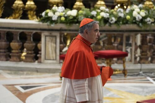 Vaticano, così Leone XIV potrebbe "congelare" il caso Becciu per riformare la Giustizia