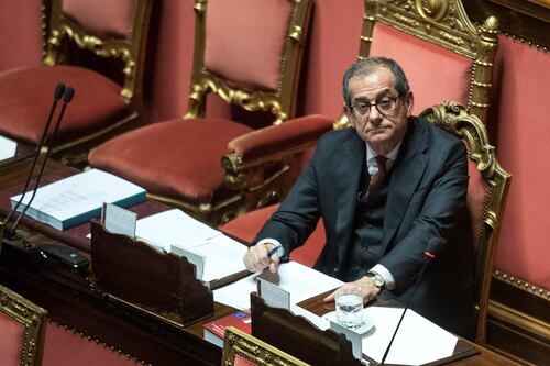 Tria vuole cancellare il bonus di 80 euro