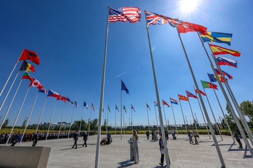 Nato, il travagliato patto che resiste alle divergenze