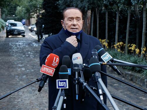 Quirinale, Silvio Berlusconi fa i conti e Umberto Bossi lo boccia