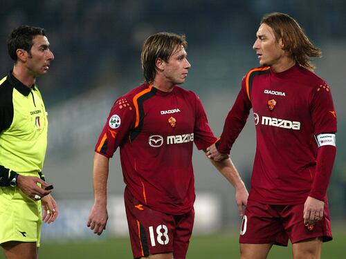 Totti con ironia replica a Cassano: "Sarò dimenticato? Ha ragione, io me so' già scordato..."