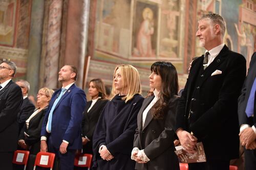 Governo, Meloni conferma la fiducia a Giuli dopo il faccia a faccia. "Normale dialettica politica"