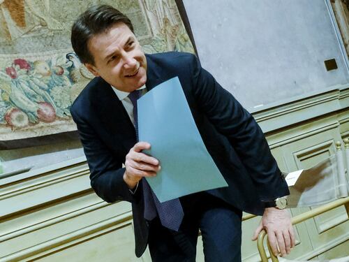 Senza alleanze con la sinistra il Movimento Cinque Stelle vola al 20%. "Ci mangeremo il Pd"