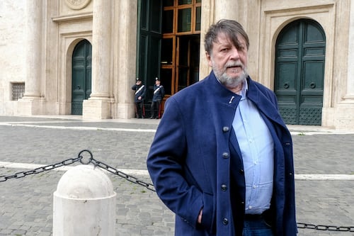 Migranti, Casarini e quei 125mila euro per prelevare i clandestini salvati da una nave danese