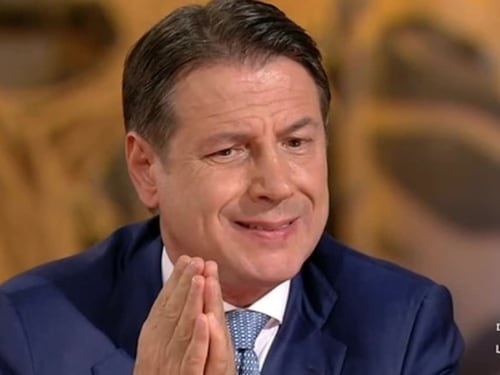Piazzapulita, "lei è rimasta vedova?". Conte sconcerta Annalisa Cuzzocrea, la giornalista lo umilia