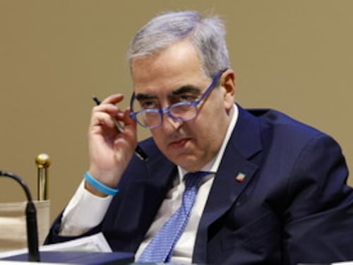 Medici della vergogna, Gasparri e Kelany (FI): "Indagare sui certificati salva-clandestini"