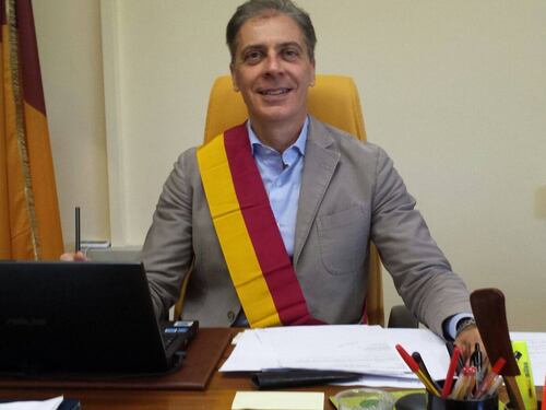 Pace molla e si dimette, cade il Municipio VIII