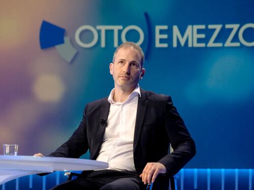 Otto e mezzo, Casaleggio travolge Conte: "M5s sta morendo", il messaggio a Raggi e Di Battista