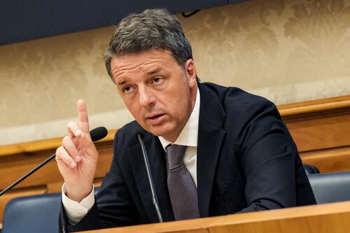 Renzi a gamba tesa su Schmidt e i "sovranisti": grandi manovre a Firenze