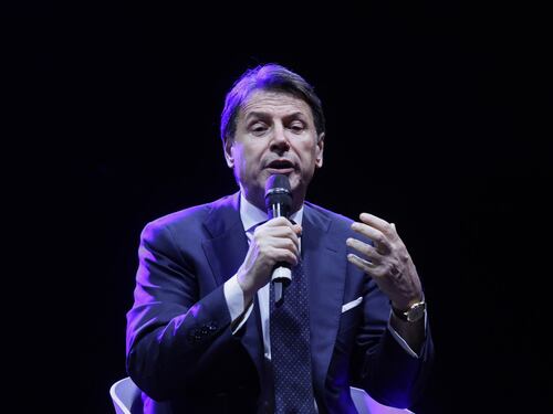 Conte, altro che avvocato: arriva un “generale” pericoloso. Un filocinese a Palazzo Chigi