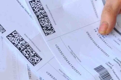 Elettricità e gas, crollano le tariffe delle bollette