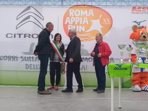 Dopo la gaffe su Abebe Bikila la Raggi diserta la Roma Appia Run