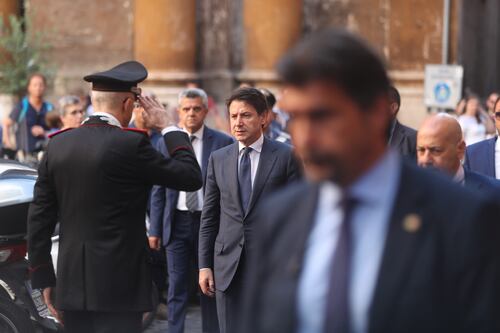 Conte, Raggi e Meloni alla camera ardente di Cerciello Rega