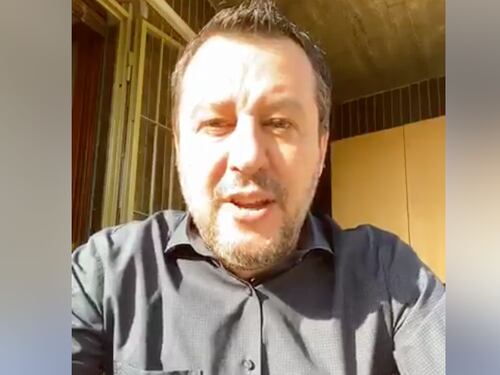 L'appello di Matteo Salvini contro la Merkel: ci vuole Mario Draghi