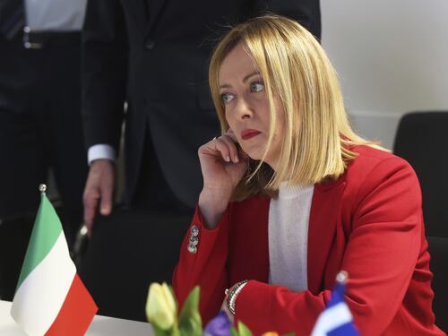 Ue, linea Italia sui migranti: mezza Europa è con Meloni. Le regole sui rimpatri