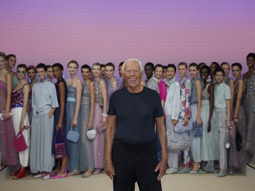 Il Covid fa saltare anche le sfilate di Giorgio Armani