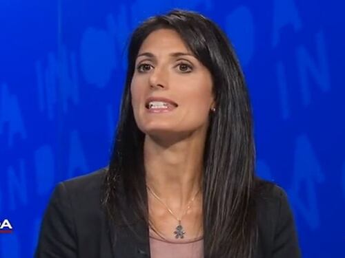 Mai col Pd. Virginia Raggi fa già la guerra a Zingaretti