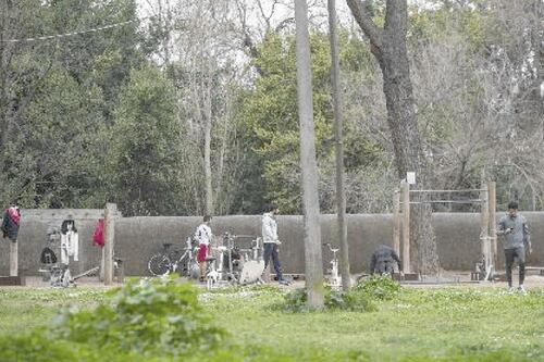 Parchi chiusi, ma la gente ci va lo stesso