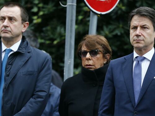 Un ragioniere ai servizi segreti. La mossa di Conte per salvare la poltrona
