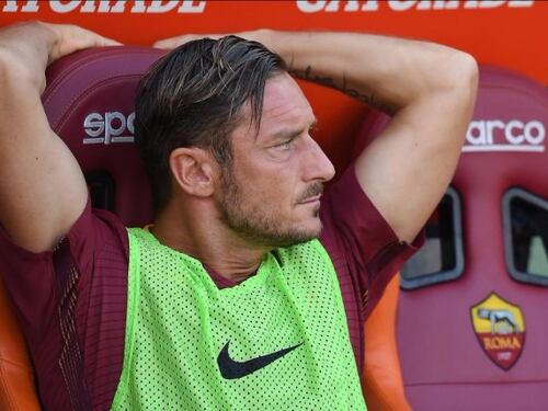 Dotto risponde a Liguori su Totti:"Sono blasfemo e mi auto-querelo"